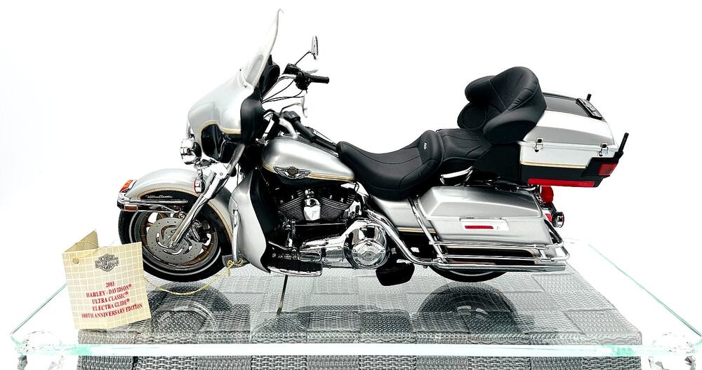 Franklin Mint 2003 Harley Davidson Ultra Classic Electra Glide 1:10 100th Anniv